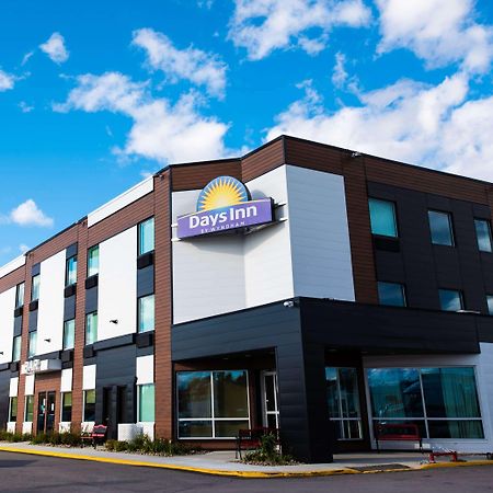 Days Inn By Wyndham Berthierville Esterno foto