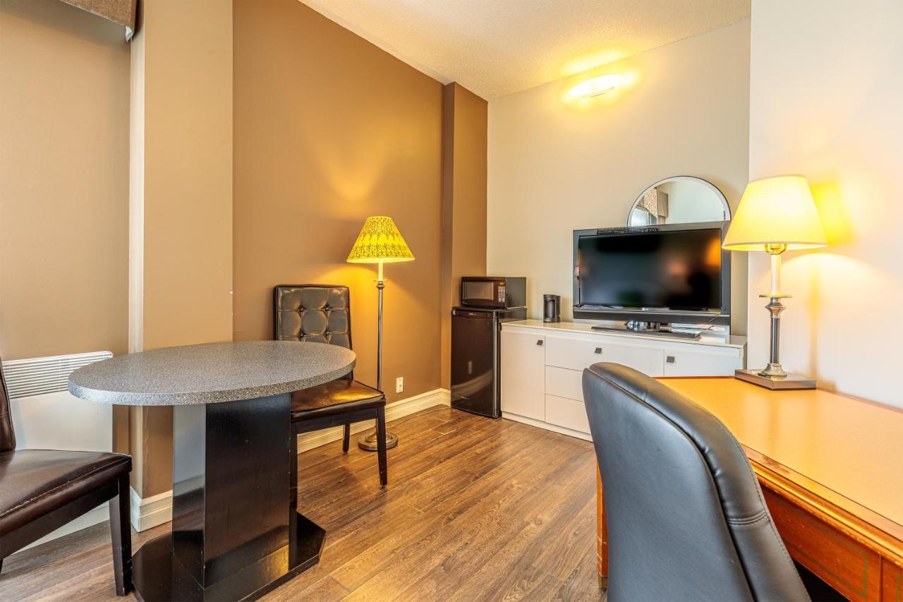Days Inn By Wyndham Berthierville Esterno foto