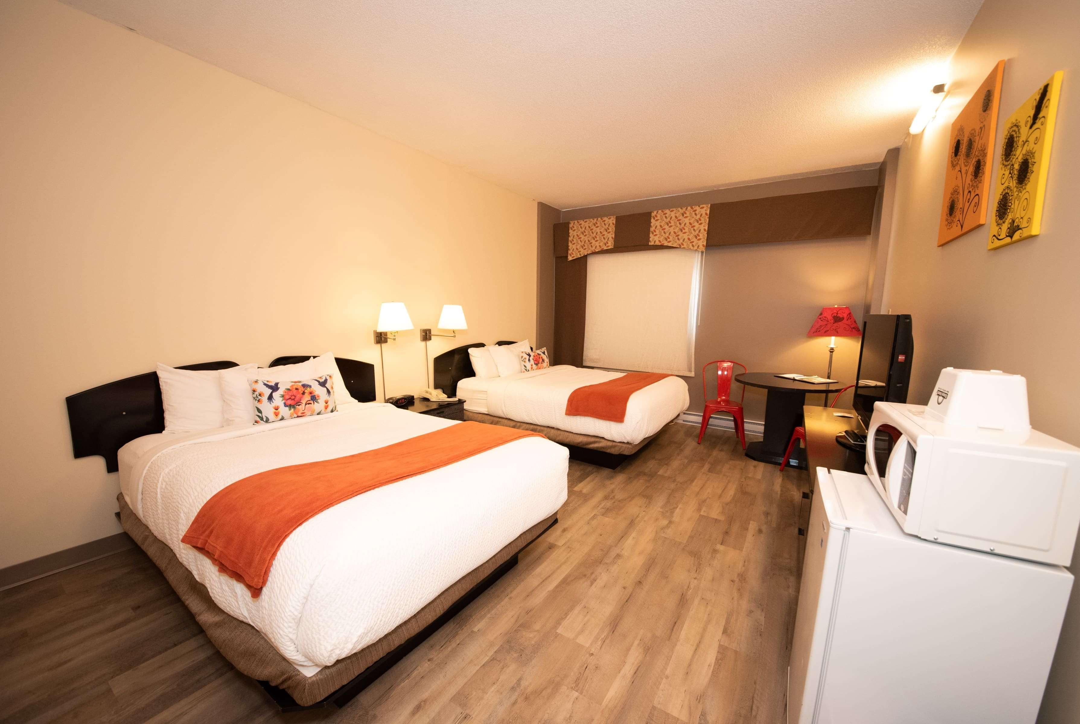 Days Inn By Wyndham Berthierville Esterno foto