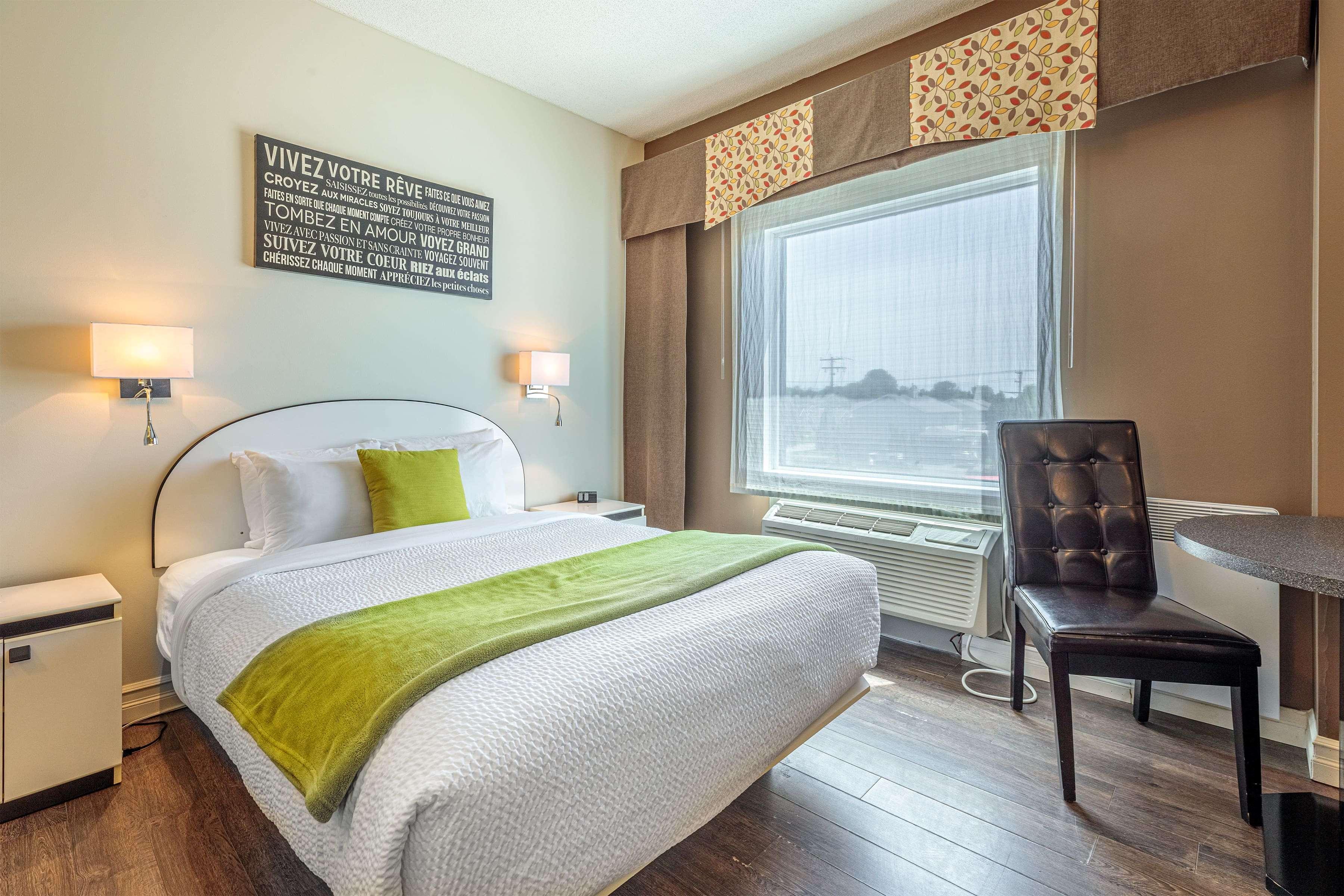 Days Inn By Wyndham Berthierville Esterno foto