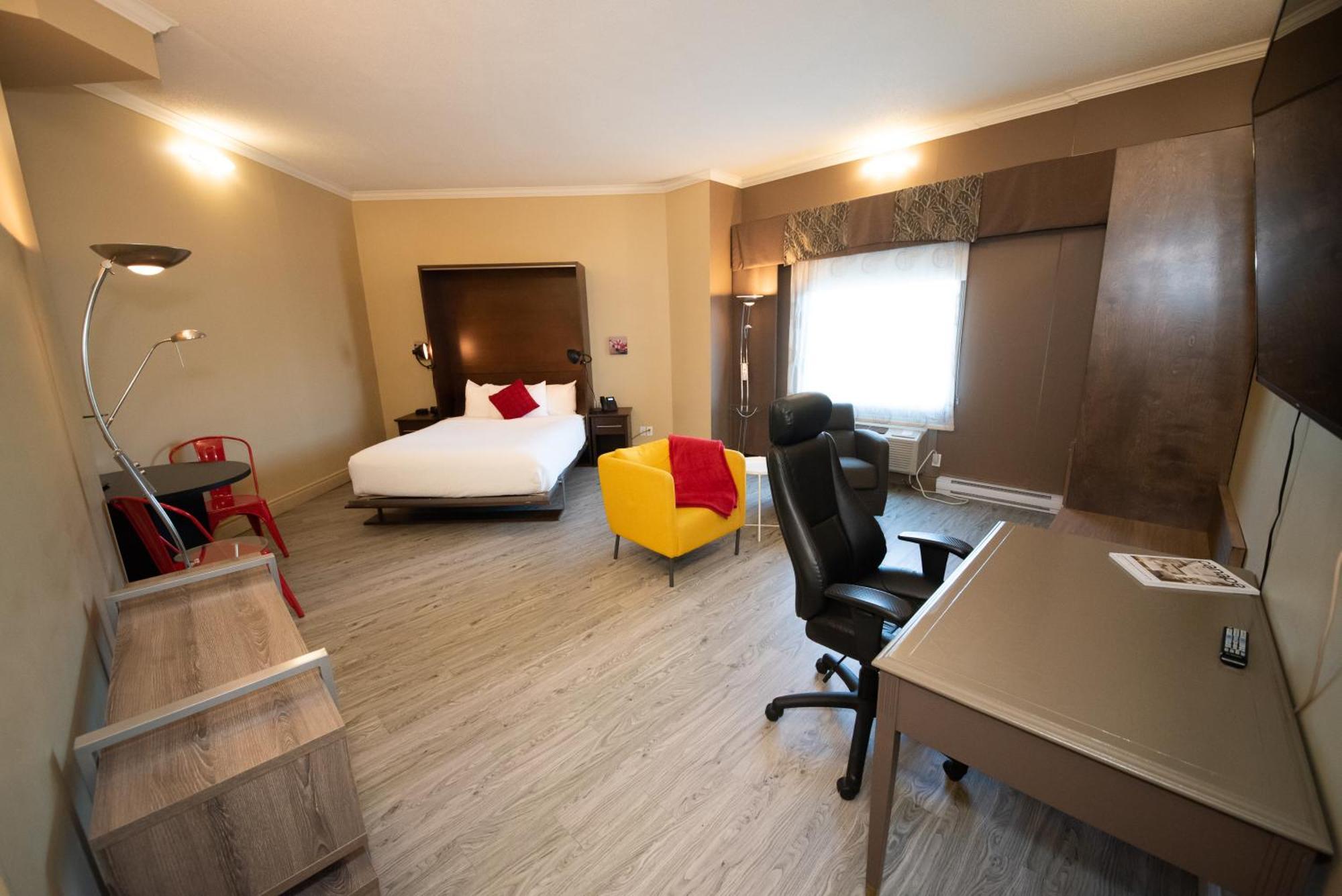 Days Inn By Wyndham Berthierville Esterno foto