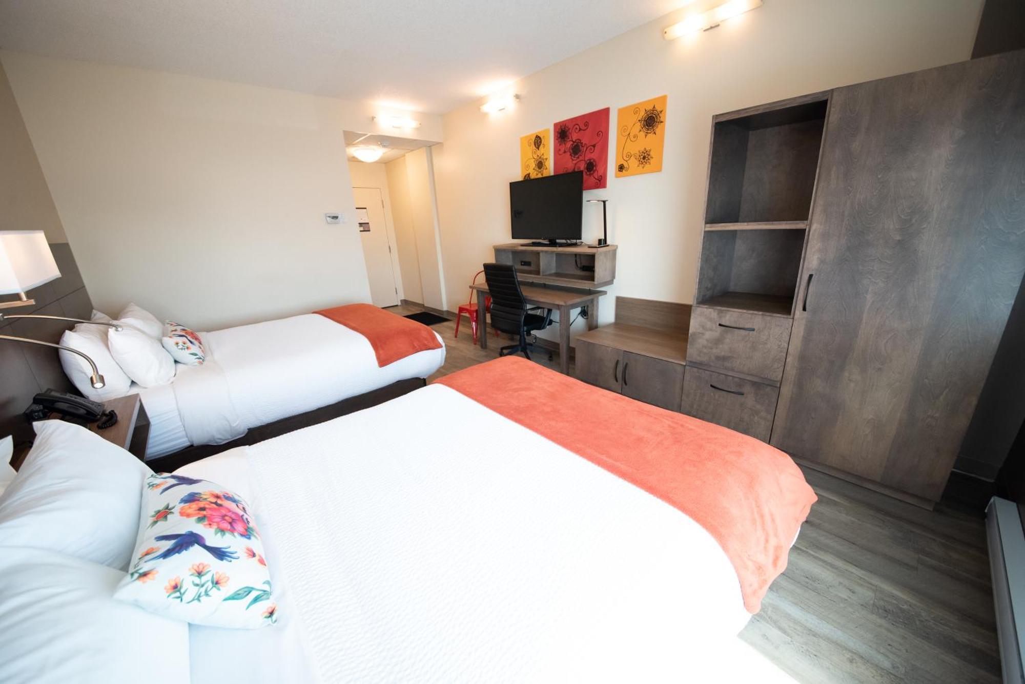 Days Inn By Wyndham Berthierville Esterno foto